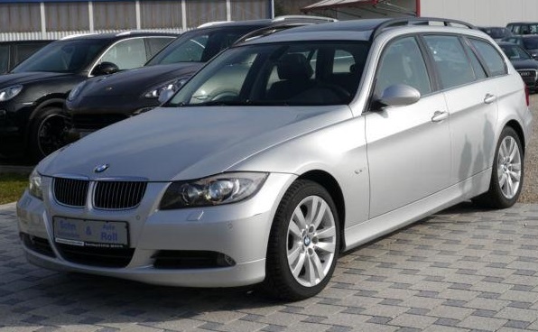 Left hand drive BMW 3 SERIES 325 XI TOURING